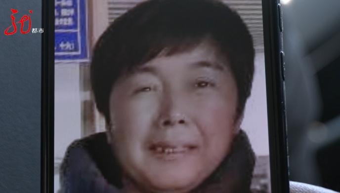 DƬ